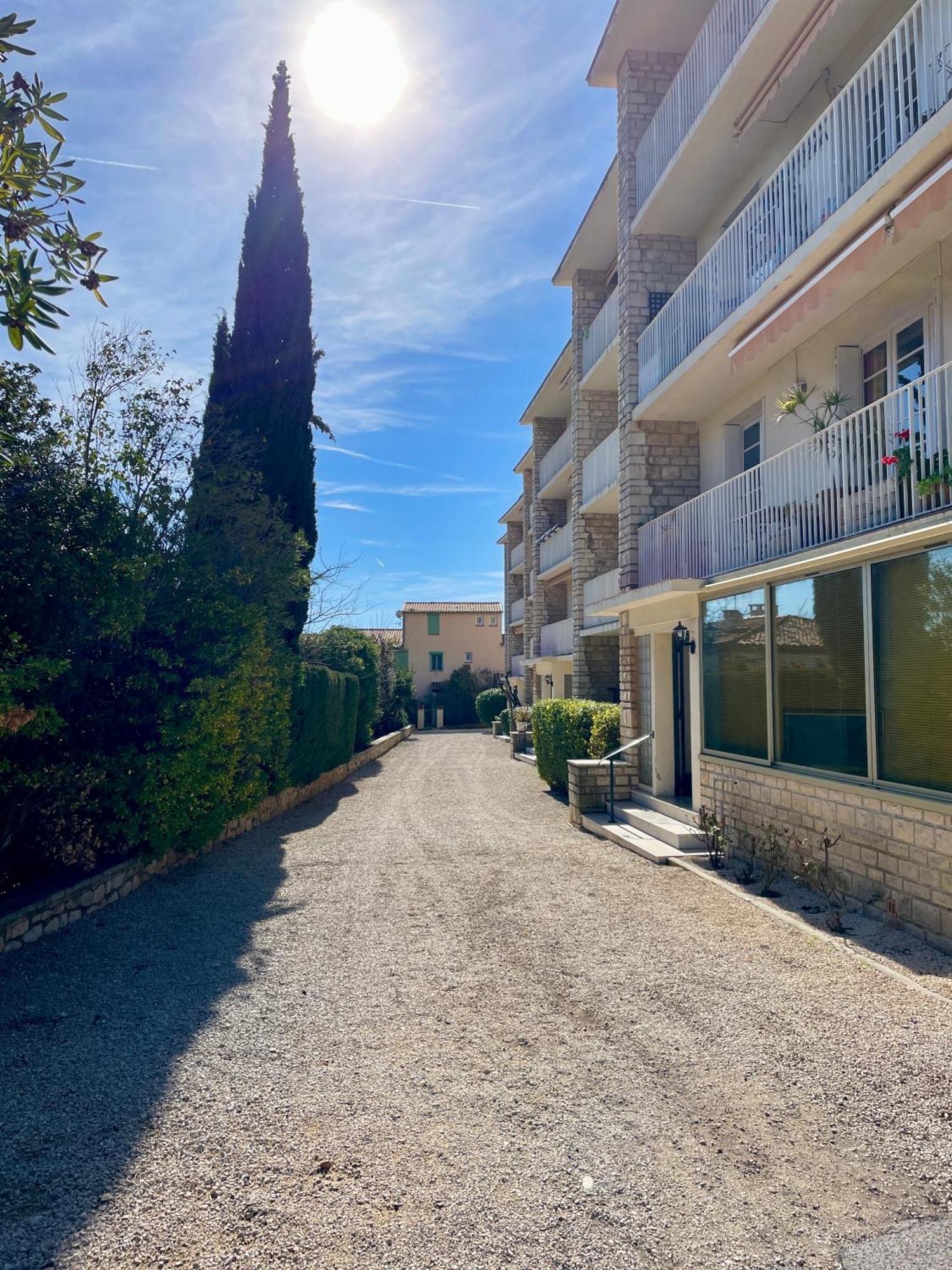 Au Coeur Et Au Calme De Bandol, Parking Et Climatisation Apartment ภายนอก รูปภาพ